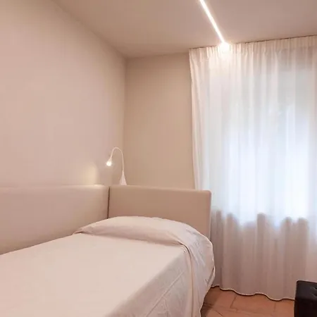 Daire Marcheamore - Stanze Della Contessa, Luxury Flat With Private Courtyard