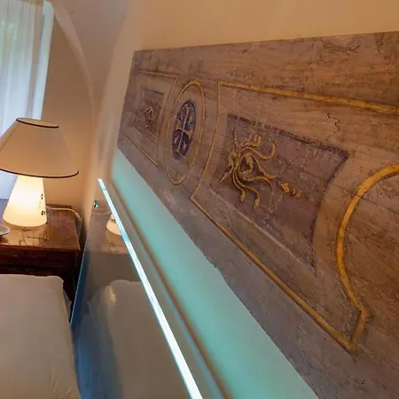 Marcheamore - Stanze Della Contessa, Luxury Flat With Private Courtyard Fermo