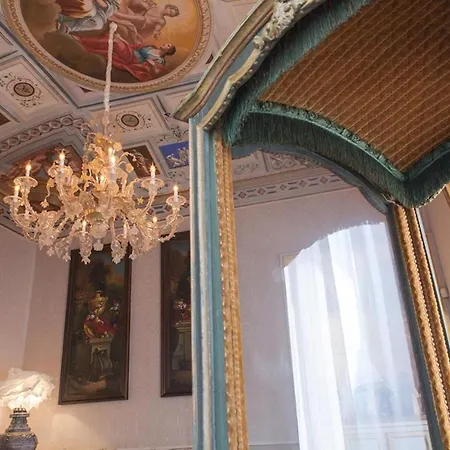 Apartament Marcheamore - Stanze Della Contessa, Luxury Flat With Private Courtyard