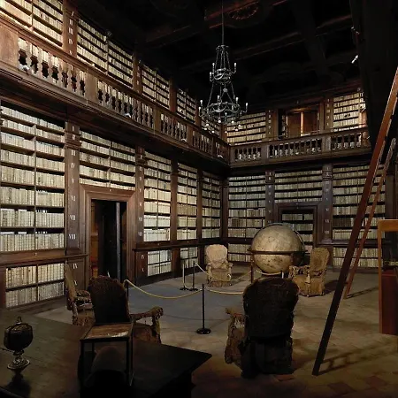 Marcheamore - Stanze Della Contessa, Luxury Flat With Private Courtyard * Fermo